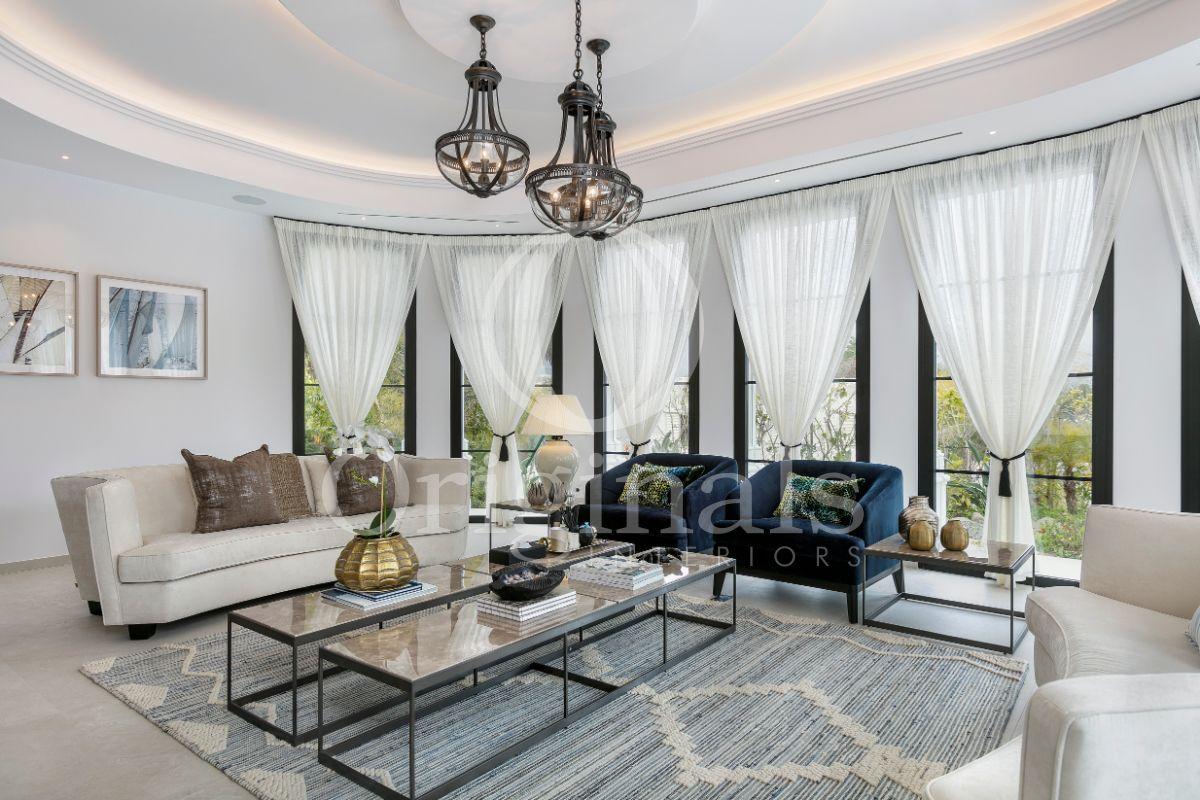 Luxury living room with curtains and furniture - Originals Interiors