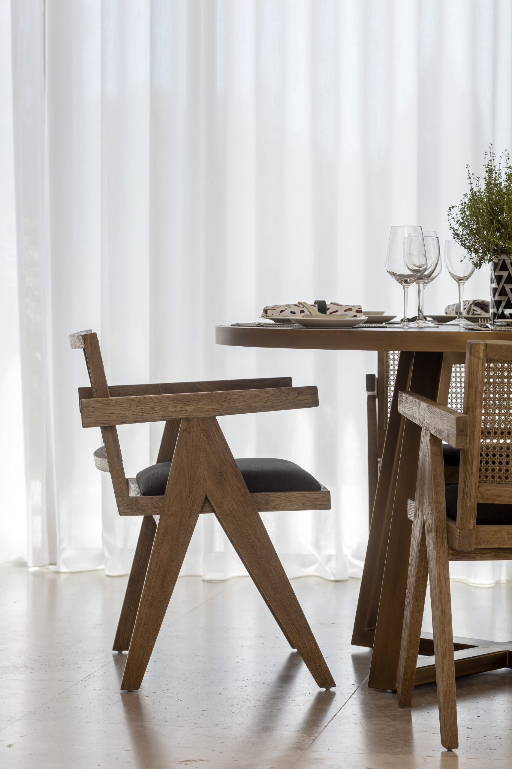 Wooden table with wooden design chairs - Originals Interiors