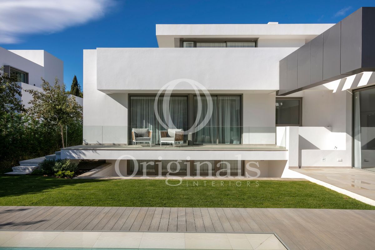 White modern villa with outdoor space - Originals Interiors